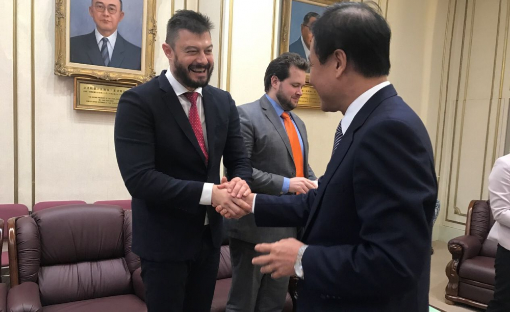 Бареков на официална среща с председателя на Парламента на Китай (СНИМКИ) 