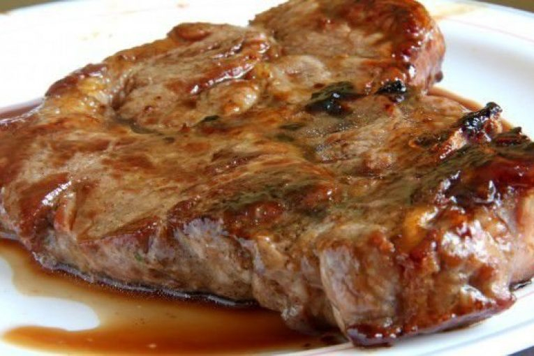 Няма такова изкушение за небцето! Мариновани пържоли с мед и зехтин