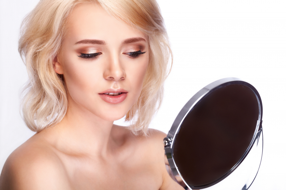 Край на скъпите кремове, този продукт връща на кожата ви естествения блясък 