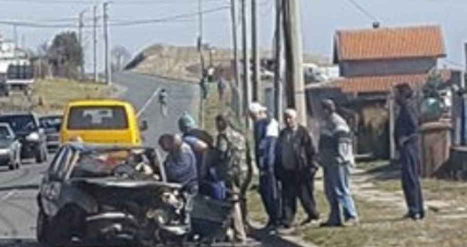 Страшно меле с две коли край Каблешково, след удара са буквално смазани 