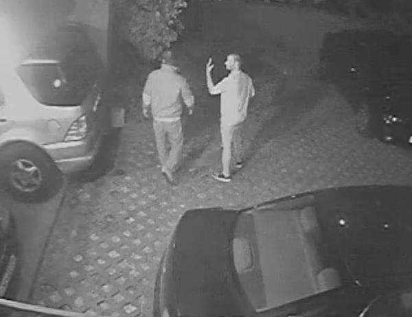 Само в БЛИЦ! Бездънна глупост: Не е за вярване какво откраднаха тези двама нагли до безкрай младежи в столичния кв."Лагера" (СНИМКИ/ВИДЕО) 