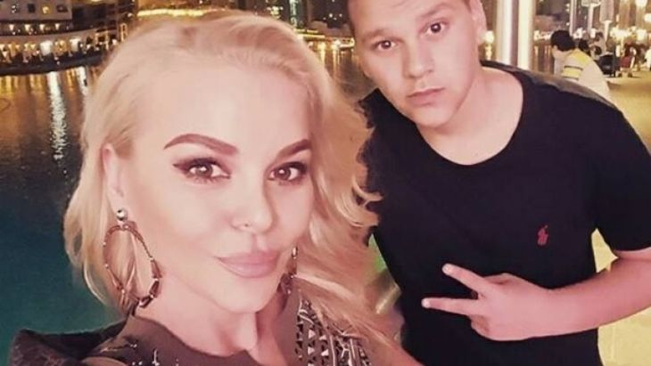 Първо в БЛИЦ! Синът на Деси Слава порасна и стана сексапилен мъж, няма да повярвате в какъв левент се е превърнал (СНИМКА)