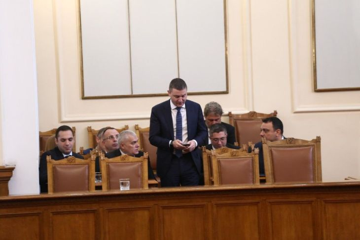 Горанов защити бюджет 2018: Той е за 100% от българските граждани, а не за 80% (СНИМКИ)