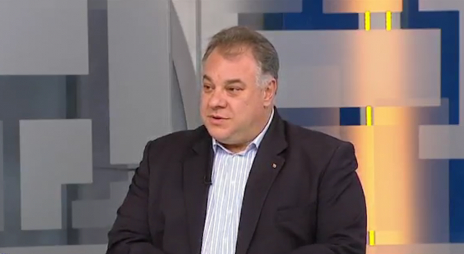 Д-р Ненков: Една "смела" журналистическа разработка коства поста на проф. Петров