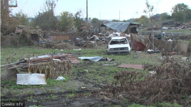 Ад за хората в Бургаско след потопа (ВИДЕО)