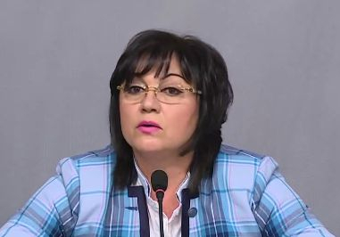 Нинова с остра атака поиска главите на Валентин Радев и Валери Симеонов