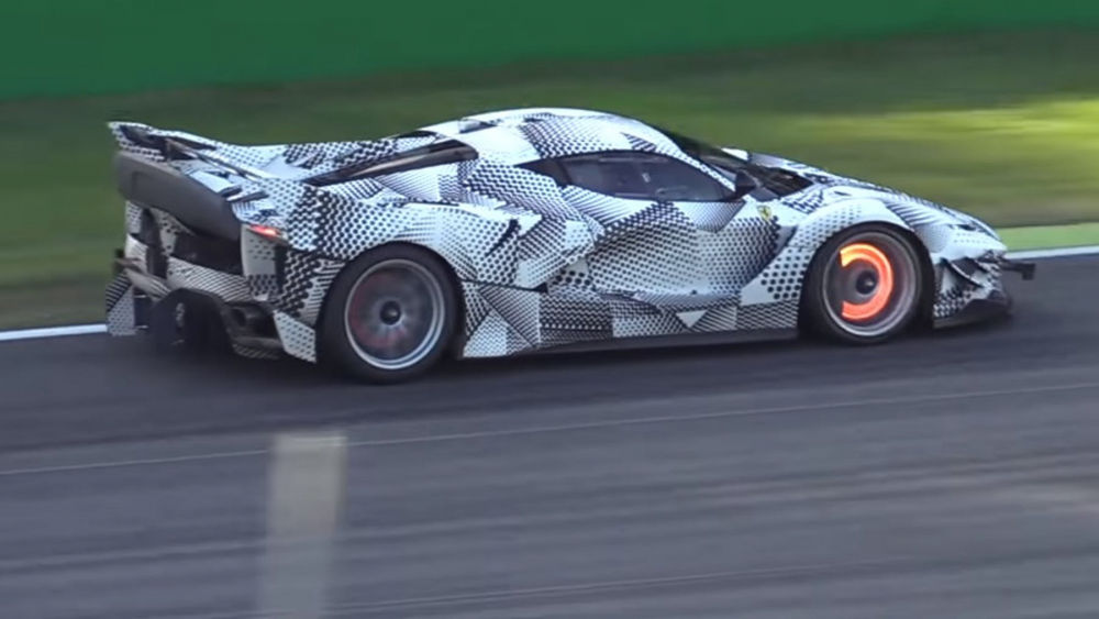 Вижте лудото и агресивно ново Ferrari (СНИМКИ)