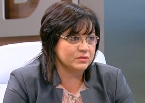 Нинова: За втори път на Цветанов му увисна ръката във въздуха, няма да издам свидетеля на Елена Йончева