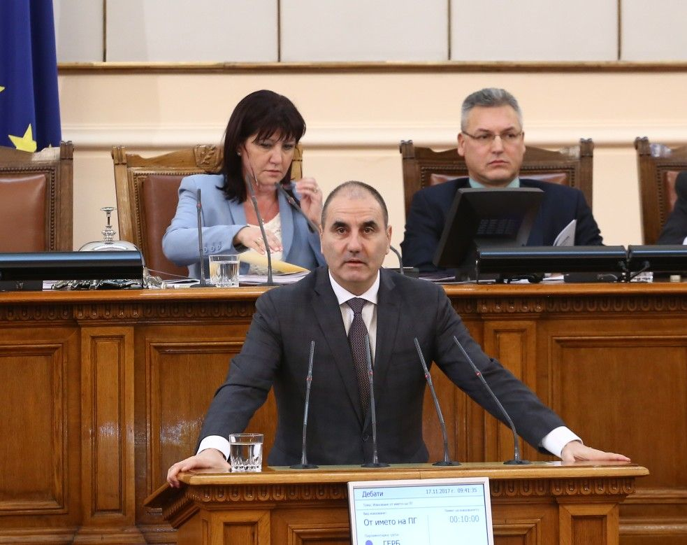 Цветанов разкри какво е провокирало председателя на НС да хвърли оставка