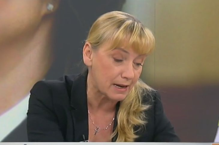 Елена Йончева оправда Иво Христов за "дебилите", защото се е извинил