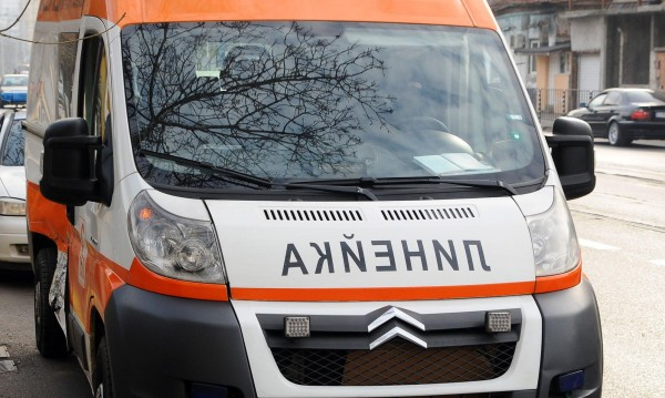 Нова кървава драма на пътя! Жена е в болница след тежката верижна катастрофа във Варна