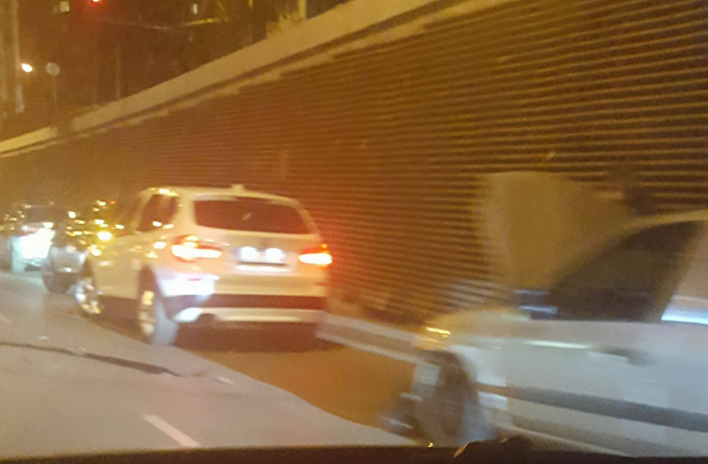Джип и Мазда се размазаха и блокираха пътния възел София-Варна