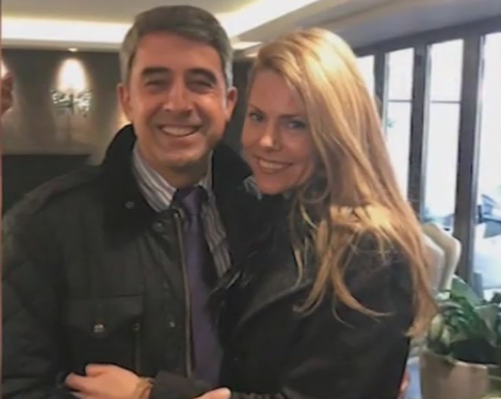 Гала извади нова СНИМКА от летище на влюбените и ухилени до уши Деси Банова и Плевнелиев, не били в САЩ, а в... 