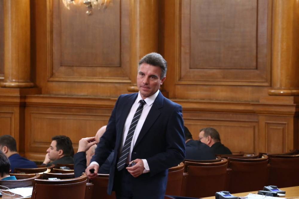 Проф. Иво Христов обясни защо България може да бъде вкарана във войната в Украйна след изборите от новото правителство 