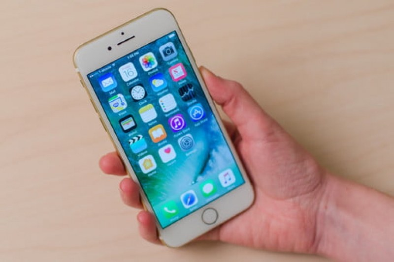 Абсурдна рекламация или злополучната история на един iPhone 7, закупен от пловдивчанка