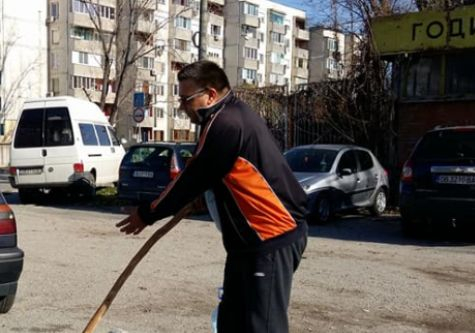 Бивш топ полицай в Ловеч запретна ръкави и днес всички шофьори му благодарят (СНИМКИ)