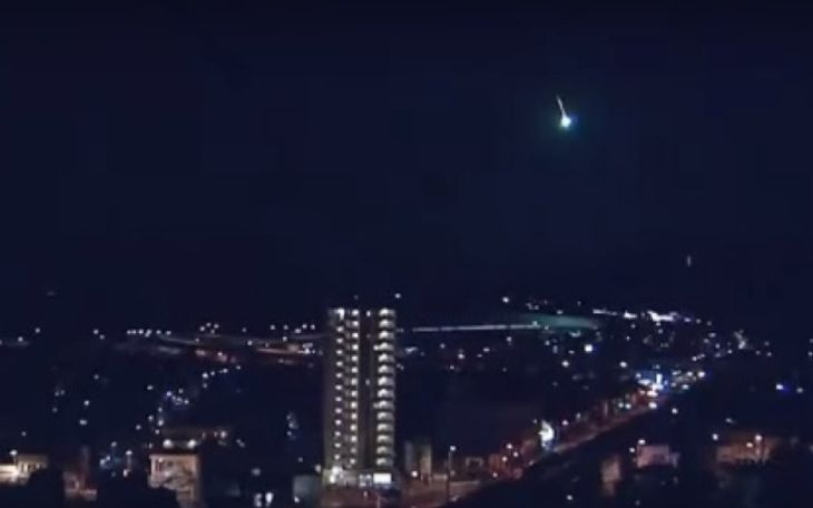 Огнено кълбо изплаши канадците: „Не е НЛО, но беше страшно!” (ВИДЕО)