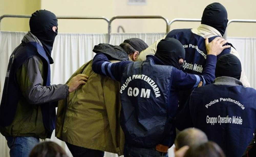Кой ще бъде следващият Кръстник на Коза ностра и ще започне ли война за наследството?