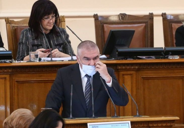 Марешки съзря голяма зараза в парламента (СНИМКА)