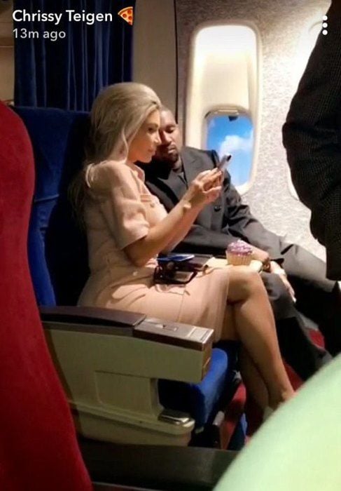 Такава, каквато никога не сте я виждали! Ким Кардашиян с ударна визия тип Жаклин Кенеди (СНИМКИ)