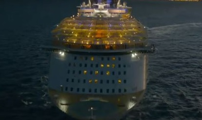 Нещо нечувано ще кръстосва водите на Средиземно море догодина! СНИМКИ показаха луксозния плаващ град "Симфония на моретата"