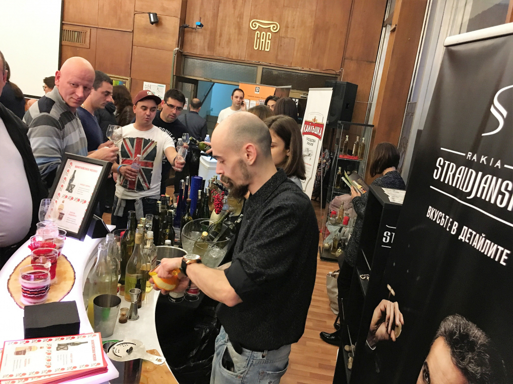 Коктейлите с ракия - хит на Rakia Fest-a (СНИМКИ)