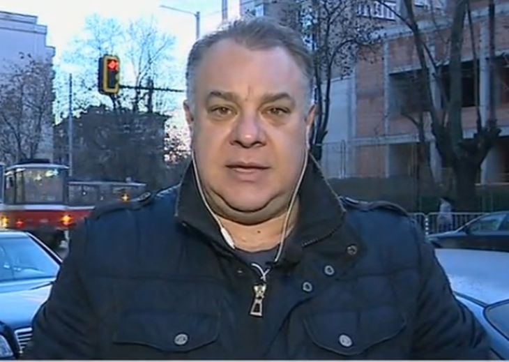 Мирослав Ненков подсети, че Виктор Николаев има голям повод да почерпи днес! Водещият пък го помоли да тегли една псувня на...