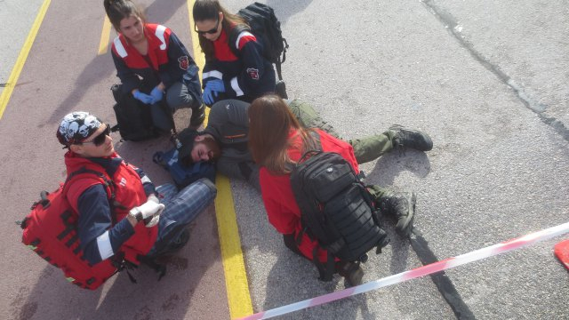 Кола цопна в Гребната база в Пловдив, друга пламна на метри от нея (СНИМКИ)