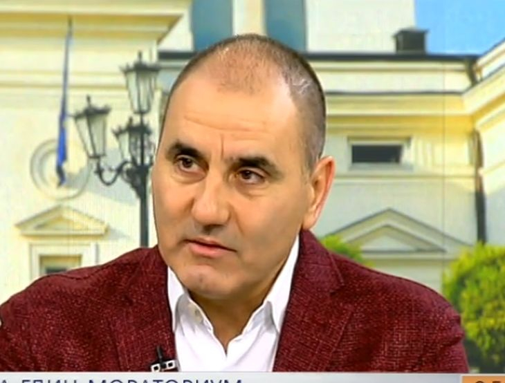 Цветанов отсече, че с патриотите са като италианско семейство и нападна Радев заради нов опит за вето! 