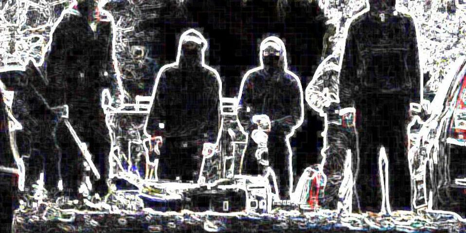 Бандити с дървени колове нахлуха в Атинския университет и стана страшно 