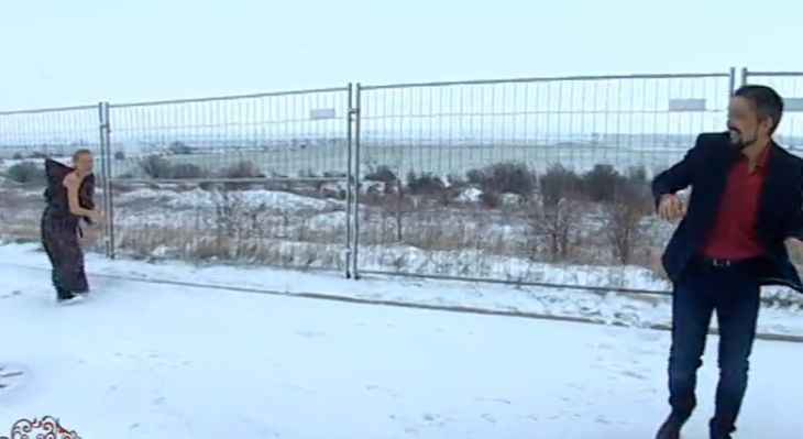 Гала и Стефан съвсем полудяха, водещата хукна по разголена рокличка в снега и... (СНИМКИ)