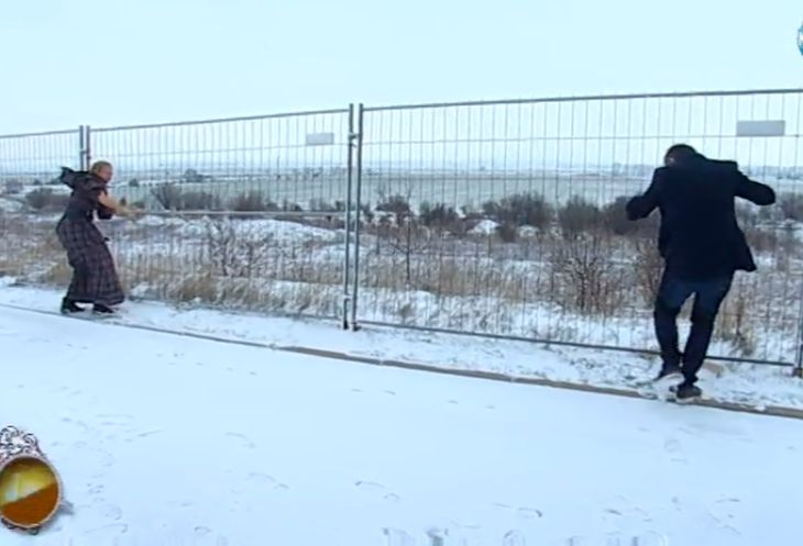 Гала и Стефан съвсем полудяха, водещата хукна по разголена рокличка в снега и... (СНИМКИ)