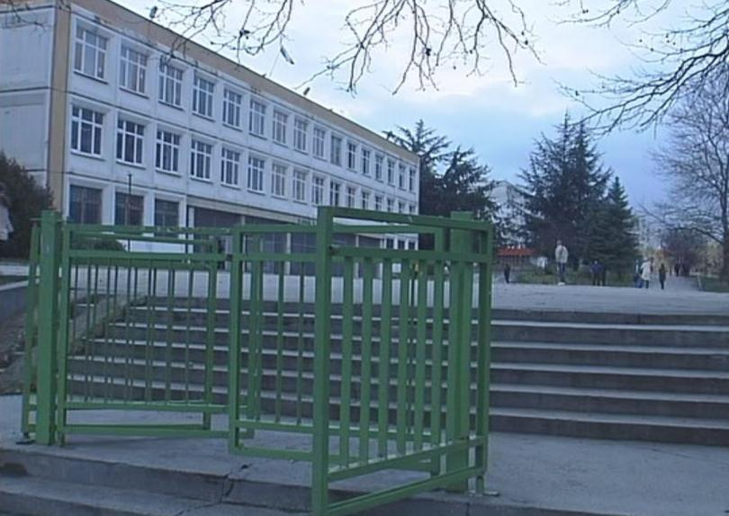 Прокуратурата подхвана случая със сирийчето, бито в двор на варненско школо 