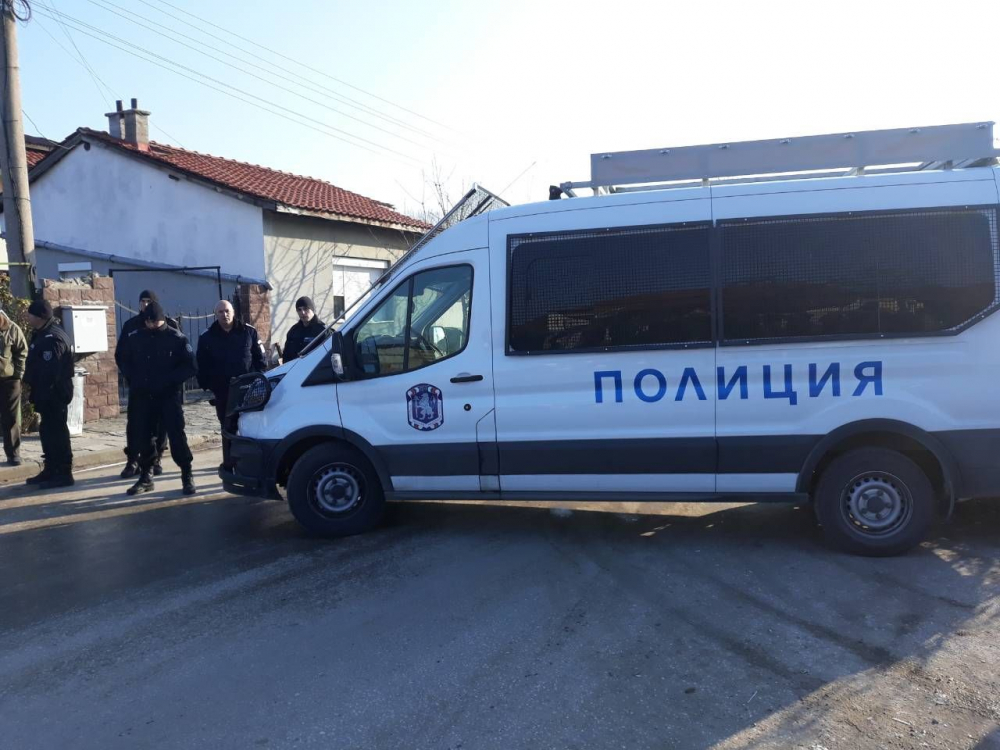 Първо в БЛИЦ! Арестуваха шофьора, убил 10-годишното момиченце в Първенец (СНИМКИ)