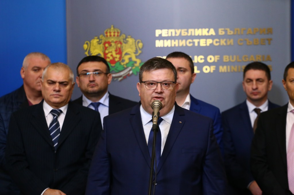 Цацаров с последна информация около стрелбата по данъчен шеф в София