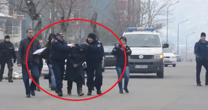 Ексклузивно ВИДЕО с изверга Мехмед, забулен в черно
