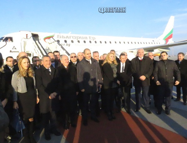 Цветан Цветанов и посланикът на Украйна дадоха старт на първия директен полет София-Одеса! Уникални СНИМКИ