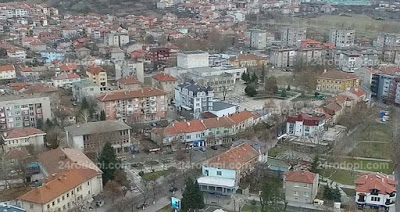 Докато Момчилград скърбеше за убитата Дамла бизнесменът Юскан побесня! Псува кмета, плю в лицето на общинарите и чупи наред (СНИМКИ)