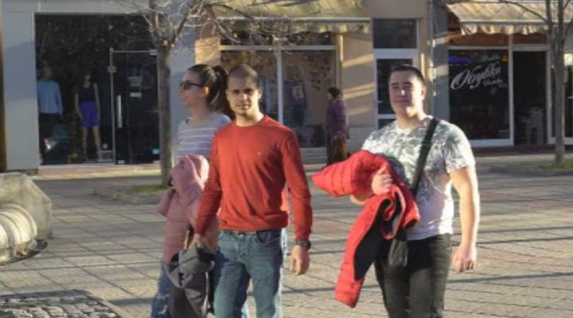 Чудо на Коледа: Жега в Монтана и на плаж във Варна! (СНИМКИ)