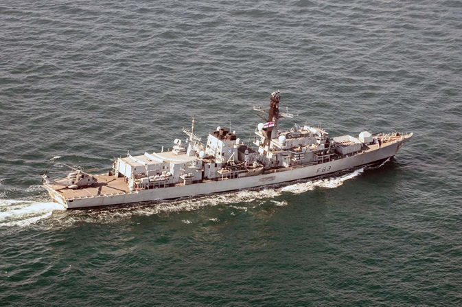 Екшън в Северно море: Британски бойни кораби преследват руска военна армада, силов министър в Лондон говори за агресия 