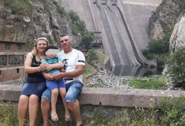 Кричим плаче: Ден на траур в памет на на една майка и нейните две деца, които си отидоха нелепо и трагично