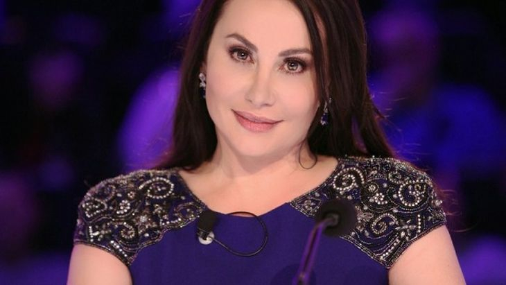 Дарина Павлова се пусна с мини шортички като гореща Снежанка на Коледа, показа влудяващо тяло (СНИМКА)