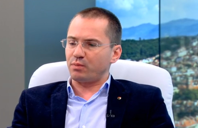 Мощен скандал взриви ефира! Джамбазки размаза Ковачев от "Зелените" за втория лифт в Банско! Кметът Икономов се включи извънредно от курорта! (СНИМКИ)