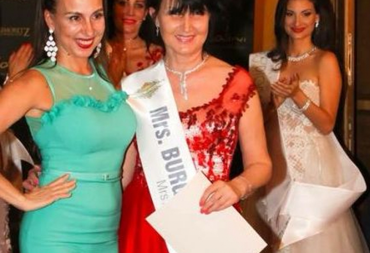 Мъката е безкрайна! Синът на Мисис Бургас Донка Стоянова с разтърсващи думи след кончината на майка си (СНИМКИ)