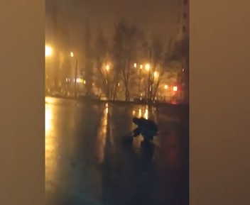 ВИДЕО с взрив на пиратки, които едва не обезобразиха семейство, стана хит в интернет