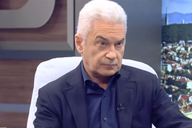 Волен Сидеров изригна мощно: КЕВР е една корумпирана комисия, начело стои един отявлен костовист!