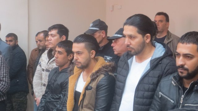Прокуратурата в Асеновград иска по-високи присъди за ромите, пребили децата-спортисти
