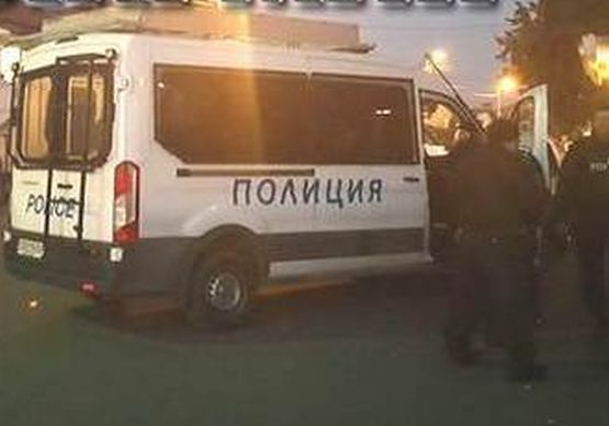 Арестуваха рома Митко за атаката навръх Коледа, крещял: Майки ви да е*а ченгета, ще правя каквото си искам!