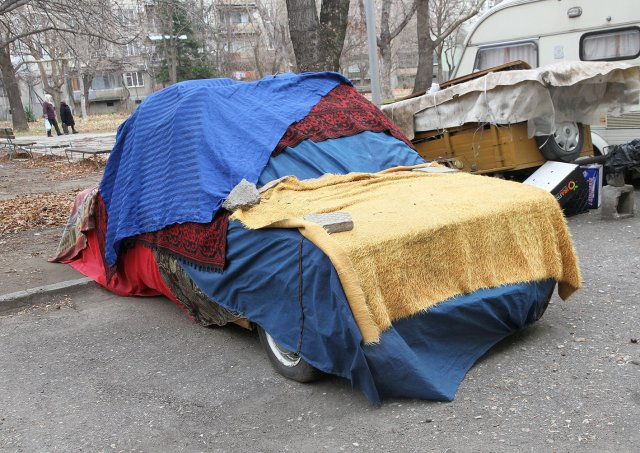 Уникум! Ето как пловдивчанин подготви колата си за зимата (СНИМКИ)