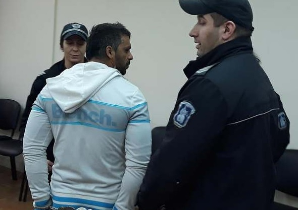 Неграмотен ром сътвори истински цирк в съда: Имам проблеми със сърцето, белият ми дроб не може да диша от малък!